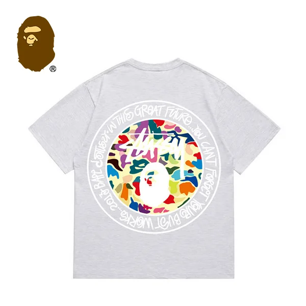 BAPE x STUSSY 聯名款迷彩猿人字母印花短袖T恤