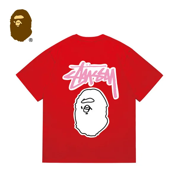 BAPE x STUSSY 聯名款猿人粉色字母印花短袖T恤 BAPE x STUSSY 聯名款猿人粉色字母印花短袖T恤
