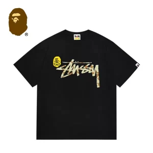 BAPE x STUSSY 聯名款沙漠迷彩鯊魚印花短袖T恤