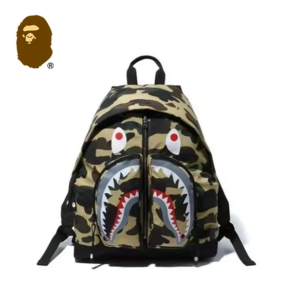 BAPE 迷彩鯊魚頭雙肩包 BAPE 迷彩鯊魚頭雙肩包