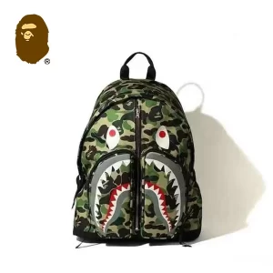 BAPE 迷彩鯊魚頭雙肩包