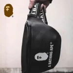 BAPE 猿人 PU 腰包時尚百搭胸包斜挎包 黑色